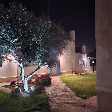 Villino Tronchetto Bianco Bed and Breakfast Mola di Bari Eksteriør billede