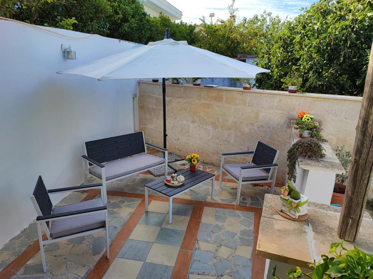 Villino Tronchetto Bianco Bed and Breakfast Mola di Bari Eksteriør billede