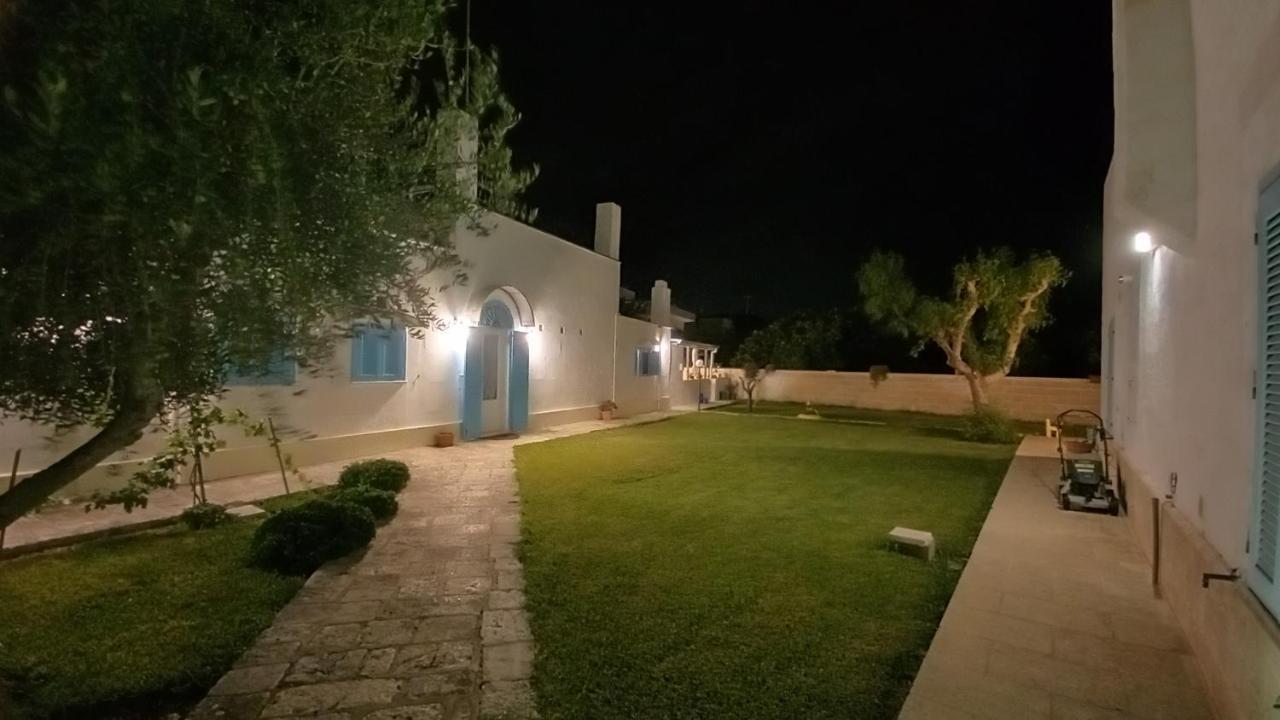 Villino Tronchetto Bianco Bed and Breakfast Mola di Bari Eksteriør billede