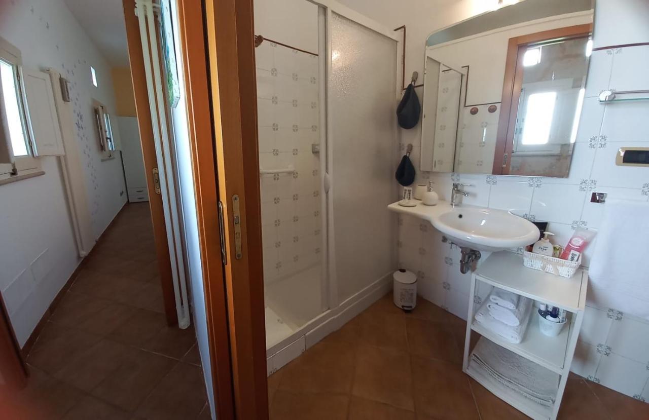 Villino Tronchetto Bianco Bed and Breakfast Mola di Bari Eksteriør billede