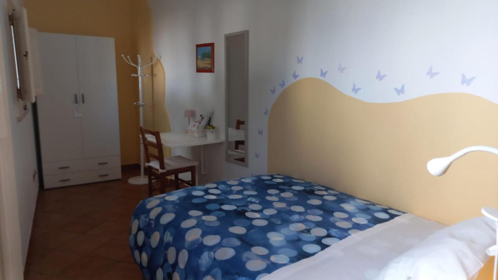 Villino Tronchetto Bianco Bed and Breakfast Mola di Bari Eksteriør billede